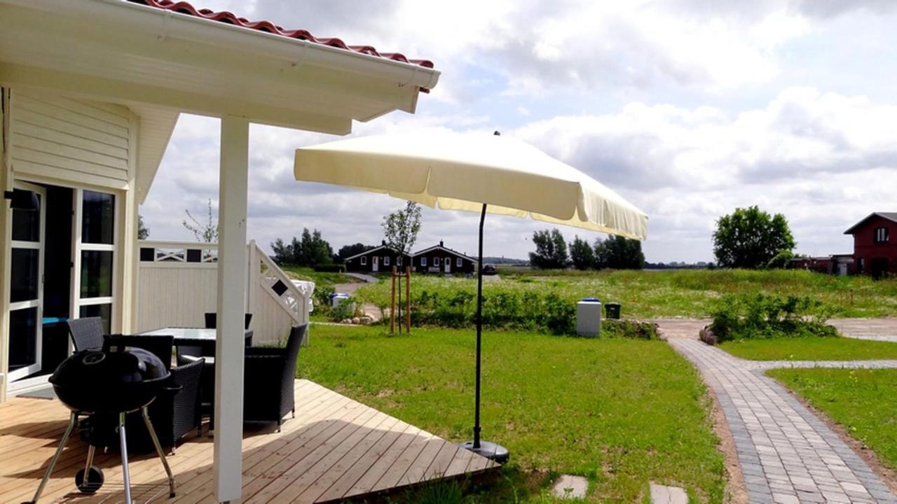 Daenische Ferienhaeuser Am Salzhaff Haus Poseidon Insel Poel Exterior photo